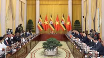 Chủ tịch nước Nguyễn Xuân Phúc hội đàm với Tổng thống Cộng hòa Uganda