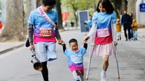 Chuyện về gia đình 3 người 4 chân