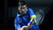 Toà án Australia lệnh tạm giữ Djokovic