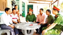Nhân rộng mô hình “Làng Chăm an toàn về ANTT”