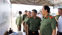 Thứ trưởng Lê Văn Tuyến kiểm tra công tác tại Công an tỉnh Kiên Giang và An Giang