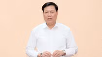 Thứ trưởng Đỗ Xuân Tuyên tạm điều hành Bộ Y tế; Thứ trưởng Nguyễn Trường Sơn xin thôi việc