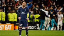 Messi bị CĐV chỉ trích sau khi PSG "thua đau" Real