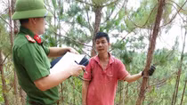 Truy quét điểm nóng “thiếc tặc”, bắt giữ 4 đối tượng