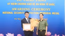 Bộ Công an: Trao Kỷ niệm chương tặng Lãnh sự Đại sứ quán Hàn Quốc