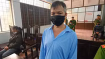 Đâm trọng thương em trai vì không chịu dừng nhậu