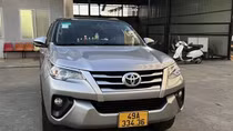 Công an làm việc với tài xế taxi văng tục, chửi mắng du khách