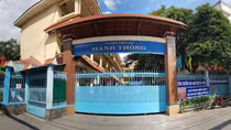 Hiệu trưởng, kế toán và bếp trưởng một trường tiểu học nhận hơn 400 triệu từ các đơn vị cung cấp thực phẩm