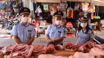 Lương thực, thực phẩm tăng giá mạnh trong tháng 8