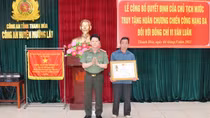 Truy tặng Huân chương chiến công hạng Ba cho Trung tá Vi Văn Luân