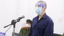 Kẻ gây 9 vụ cháy đổ lỗi tại rượu lãnh 10 năm tù