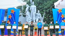 Hà Nội gặp mặt thanh niên nhập ngũ và tuyên dương quân nhân xuất ngũ tiêu biểu