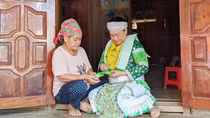 Người Mông trên cao nguyên đất đỏ