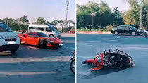 Siêu xe Ferrari đâm tử vong người đi xe máy lúc rạng sáng