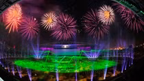 Bắn pháo hoa khai mạc SEA Games 31 tại sân vận động Mỹ Đình