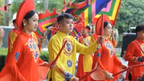 Biểu diễn trống hội, ca hát tại Triển lãm về lực lượng CSND