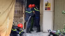 Bất cẩn trong lúc thay bình gas gây cháy quán cơm dưới chung cư