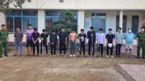 Nhóm côn đồ vác đao, kiếm tìm đối thủ “rửa hận”
