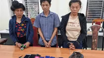 Tóm vợ, lòi ra chồng cũng ôm "hàng trắng"