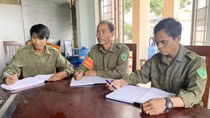 Công an viên bám cơ sở, tận tâm với công việc