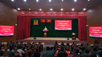 Công an TP Hồ Chí Minh tập huấn điều lệnh, quân sự, võ thuật
