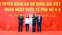 Viettel mừng 8/3 Đội bóng đá nữ 1 tỷ đồng