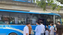 Xử phạt nhiều xe khách nhồi nhét khách dịp nghỉ lễ