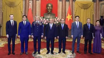 Chủ tịch nước Nguyễn Xuân Phúc tiếp các Đại sứ trình Quốc thư