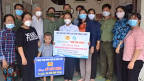 "Mẹ đỡ đầu” cho con cán bộ Công an mất do COVID-19