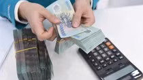 Kho bạc trả lại 930 triệu đồng tiền khách hàng nộp thừa