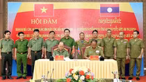 Sắt son nghĩa tình nơi biên giới chung dãy Trường Sơn