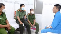 Bắt giữ đối tượng côn đồ dùng hung khí tấn công Tổ công tác liên ngành