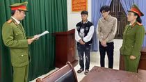 Hai đối tượng mua bán hàng trăm nghìn thông tin cá nhân sa lưới