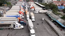 Khuyến cáo doanh nghiệp tạm dừng đưa hàng hoá lên cửa khẩu biên giới