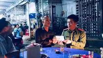 Hỗ trợ gia đình cháu bé 11 tuổi bị tử vong do sạc pin điện thoại
