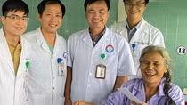 Nối thành công cẳng tay cho người bị máy cưa cắt lìa