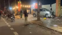Điều tra vụ ô tô mất lái tông 3 người trong một gia đình thương vong