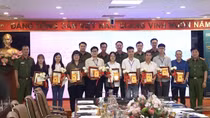 Có tài khoản định danh điện tử, không cần trình thẻ căn cước công dân