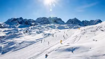 Lở tuyết trên dãy Alps, nhiều người leo núi thương vong