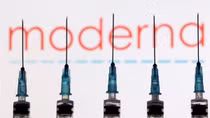 Moderna kiện hai đối thủ khổng lồ vi phạm bản quyền công nghệ sản xuất vaccine