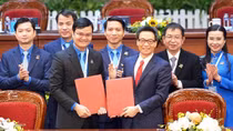 Như một đoàn tàu, sẽ đi qua nếu không lên tàu kịp