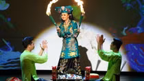 Hầu đồng - nét đẹp văn hóa bị biến tướng