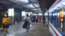 Nhu cầu tăng, đường sắt lại tăng thêm nhiều tàu Sài Gòn - Hà Nội dịp Tết