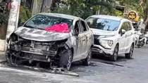Truy tìm nghi can phóng hỏa đốt 3 xe ô tô đậu trên lề đường
