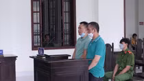 Đột nhập nhà trộm cắp tài sản còn phóng xe tông chết người