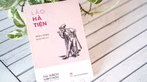 Ai hà tiện hơn?