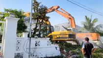 Bắt đầu cưỡng chế 2 trong số 79 căn biệt thự trái phép tại Phú Quốc
