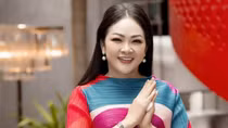 Như Quỳnh hội ngộ Trấn Thành và dàn sao trong liveshow tại Việt Nam