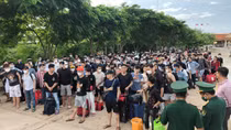 Tiếp nhận 226 công dân Việt Nam từ Campuchia về nước