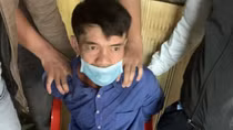 Bắt đối tượng truy nã đặc biệt có thủ “hàng nóng”